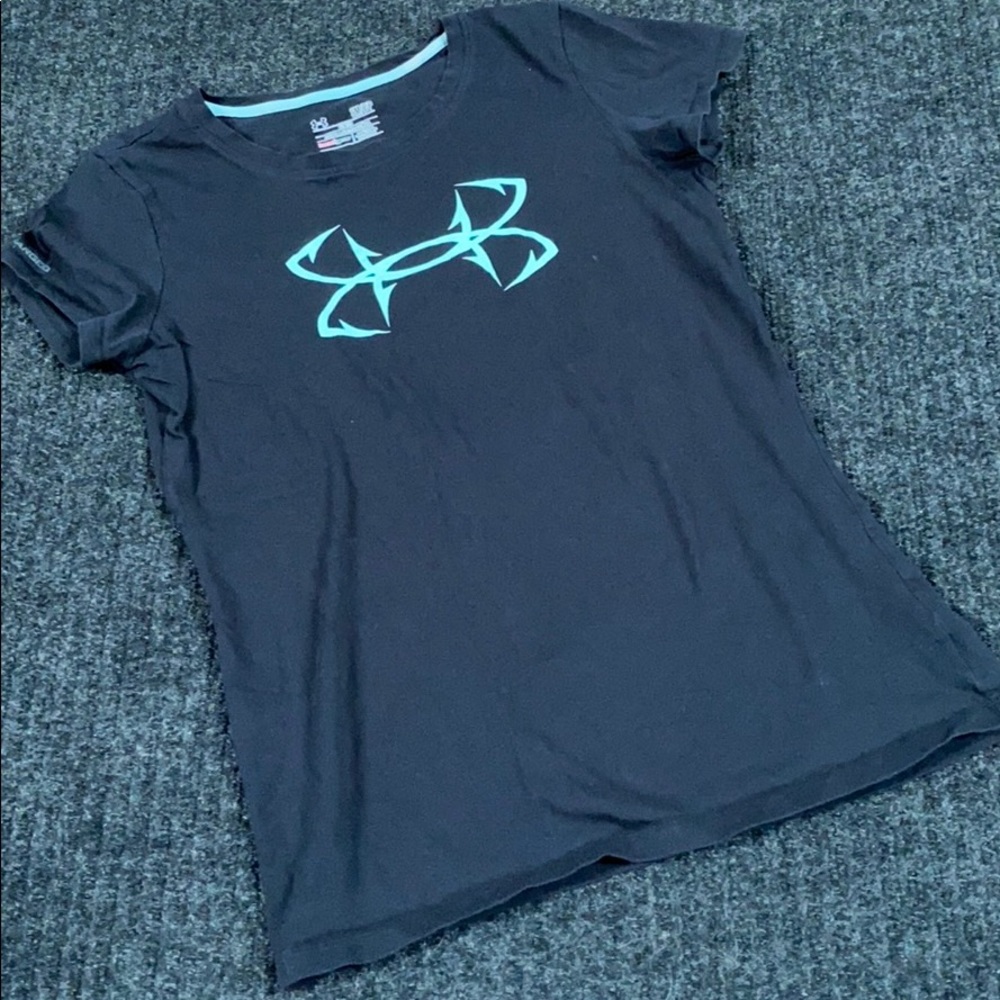 Under armour shirt.